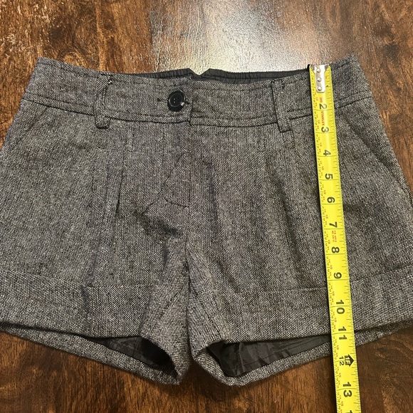 Wool Blend Shorts - Picture 5 of 6